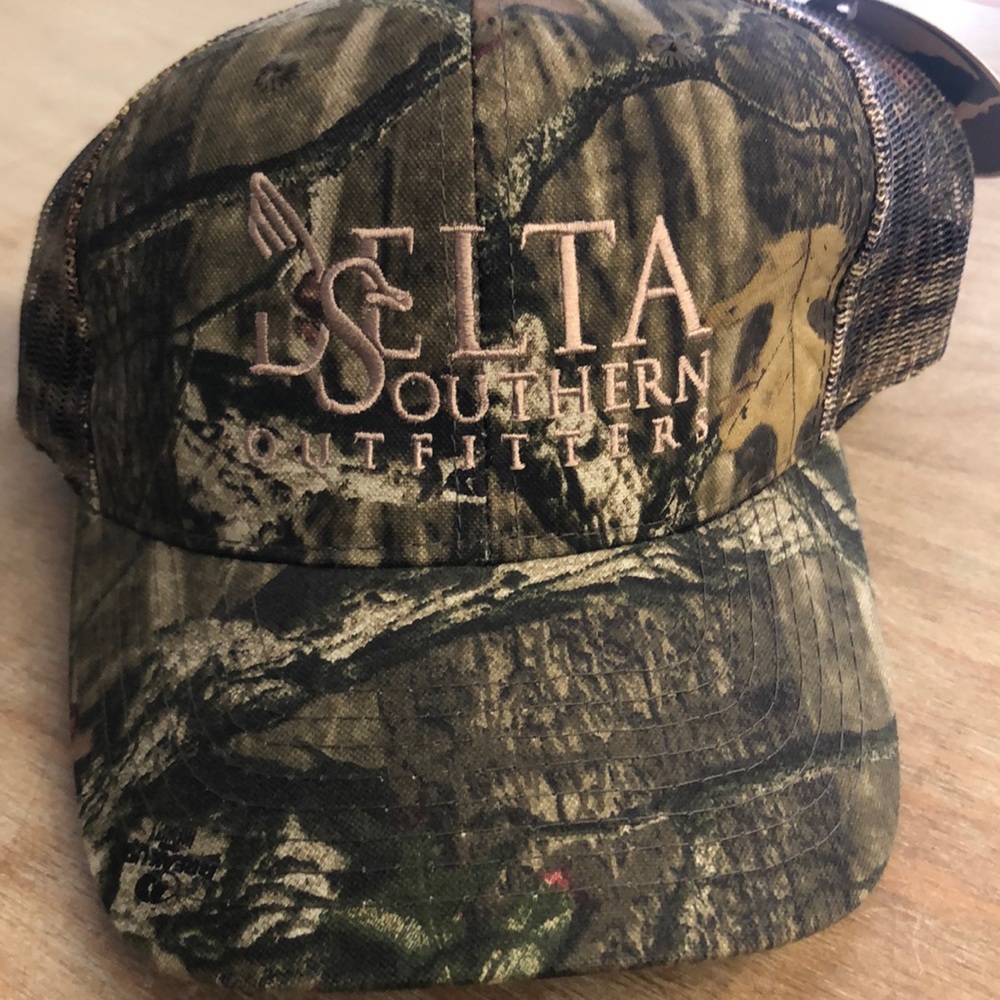 Delta southern outfitters camo hat